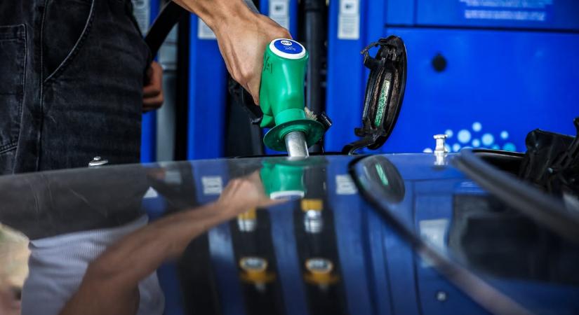 Még azelőtt szólt a kutasoknak a Mol az olcsóbb naftáról, hogy újabb készleteket szabadított volna fel az új miniszter