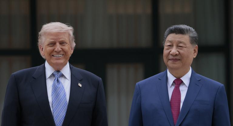 Óriási üzletekről és iráni békéről tárgyalt Donald Trump és Hszi Csin-ping
