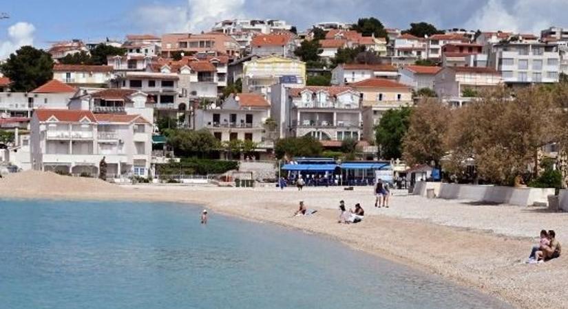 Magyar turistákat is érintő változások jönnek Horvátországban: sokkal nehezebb lesz majd alkoholt vásárolni