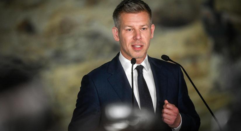 Magyar Péter elvitte a Karmelita mellett található kordont
