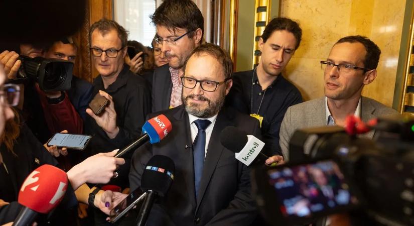 Megkezdte az adóemelések iránti érzékenyítést a kormánypárti sajtó