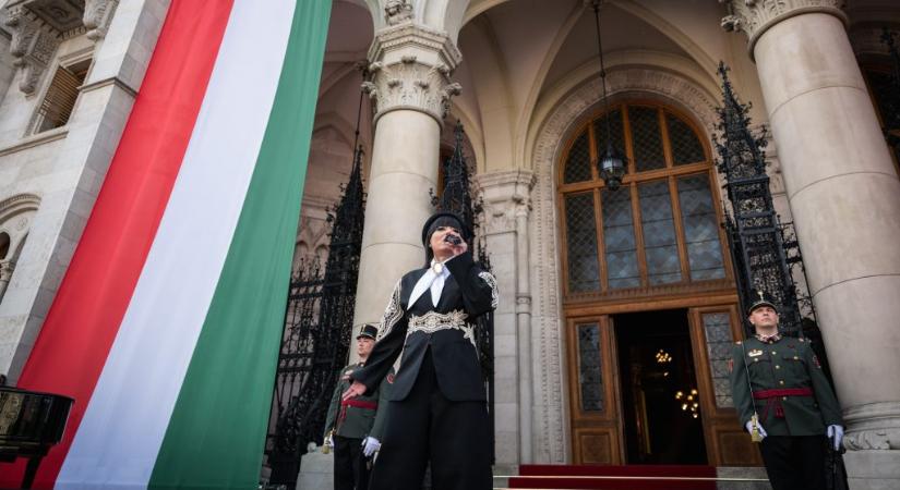 Oláh Ibolya: Már jönnek a kommentek, hogy én leszek a következő Tóth Gabi. Jókat derülök ezen