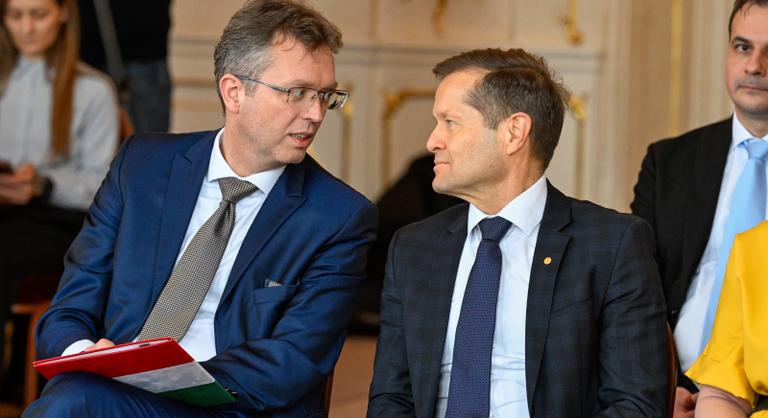 Magyar Hang: Hankó Balázs a választás előtt 261,7 milliárd forintot adott Krausz Ferenc alapítványának