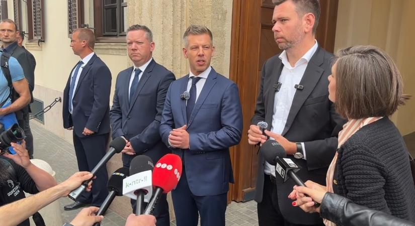 Megnyitja a Karmelitát az új kormány