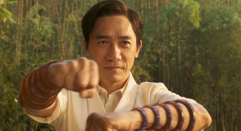 A Shang-Chi gonosztevőjét játszó Tony Leung más harcstílust szánt a karakterének, ám a rendező visszautasította egy rövid, de sokatmondó megjegyzéssel