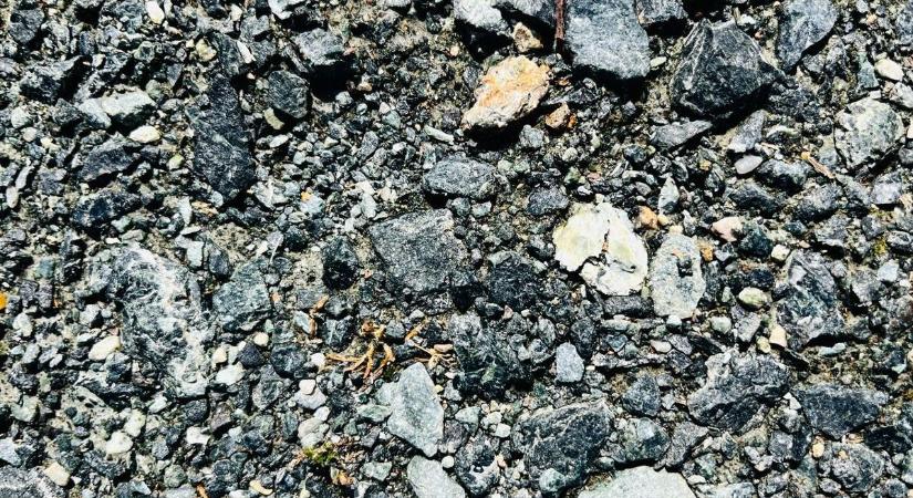Azbesztügy a Balatonnál: a part menti zalai települések vezetői is vizsgálják, hozzájuk került-e osztrák alapanyag