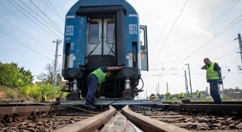 Brutális pusztítást végzett a kisiklott Békés IC – megszólalt a MÁV vezére