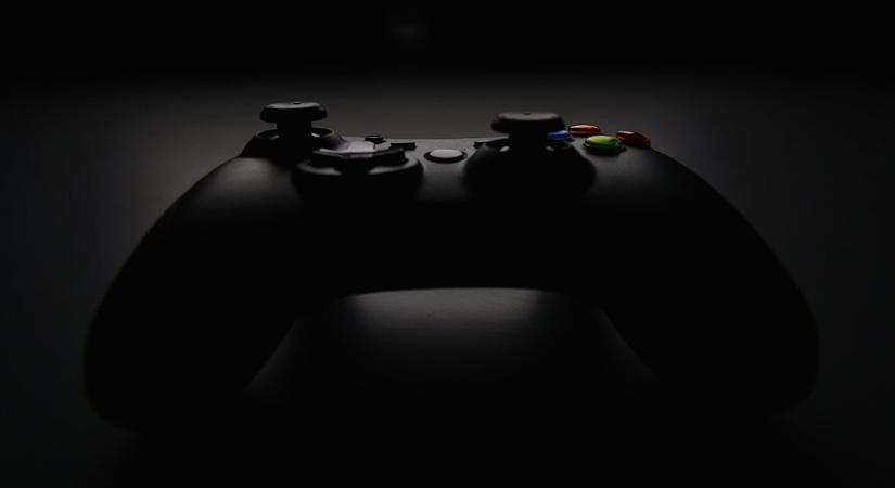 Görgő egy kontrolleren? Fotókon szivárogtak ki az Xbox legújabb irányítói