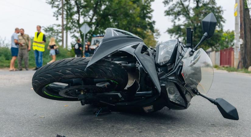 Motorzaj után csend