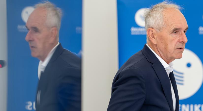 Fontos posztról távozhat a fideszes Szita Károly, aki nemrég még a Tisza nem létező adócsomagja ellen hergelte polgármester-társait