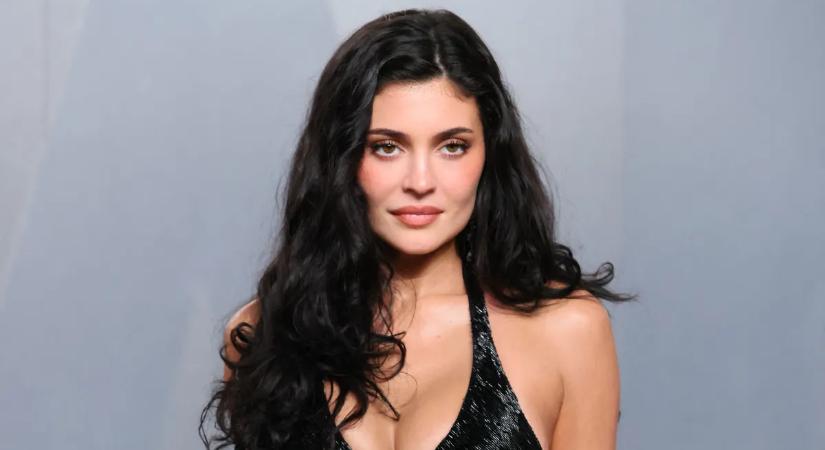 Hátborzongató terhességi komplikációról tálalt ki Kylie Jenner