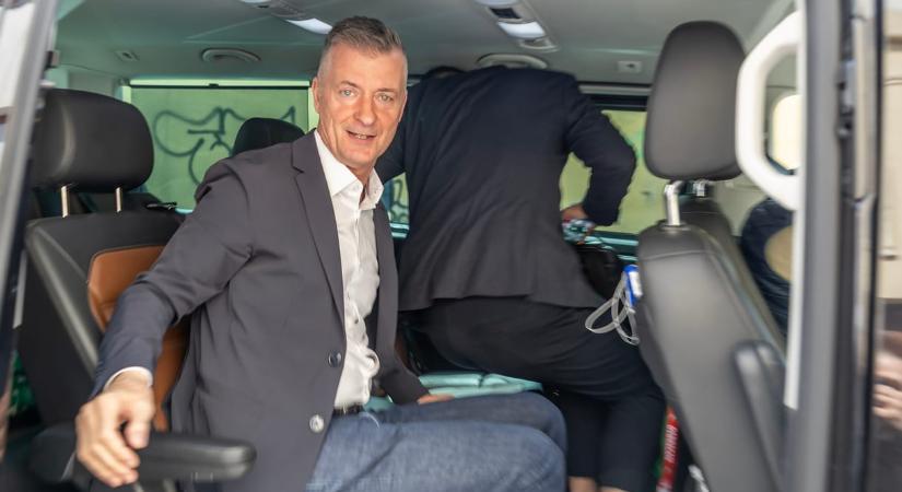 Titkos határozatban adott az Orbán-kormány 7,2 milliárd forint támogatást a Kubatov vezette Ferencvárosnak