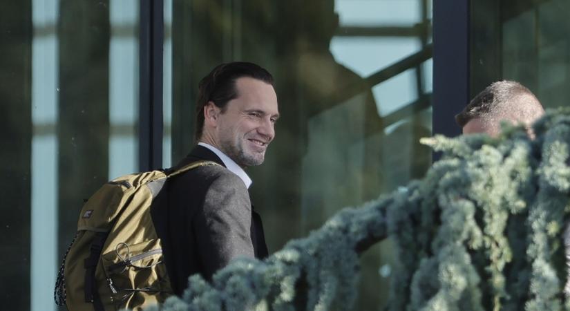 Havasi Bertalan szerint a Fidesznek harcolnia kellene a végkielégítésért