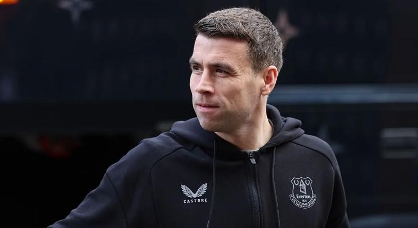 Az idény végén visszavonul az Everton klubrekordere