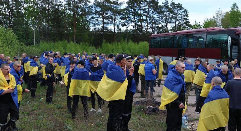 Oroszország és Ukrajna 205 hadifoglyot adott át egymásnak