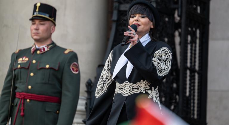 Oláh Ibolya: Orbán Viktornak már rég elmentek otthonról, egy szociopata