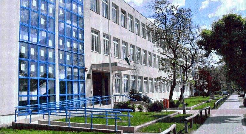 Maruzsa Zoltán olyan gimnáziumi igazgatót nevezett ki, akit a tantestület nem támogatott, most tömeges felmondások jöhetnek