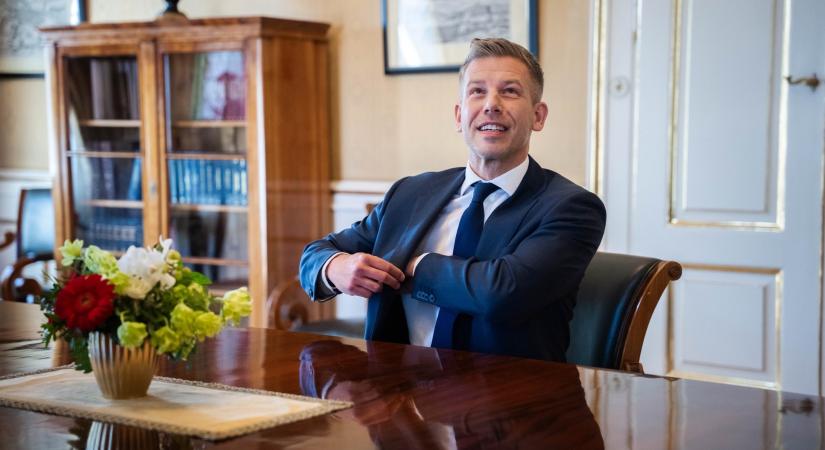 Magyar Péter kiosztotta a bukott minisztereket, Pintér Sándor vizsgálatot kért saját maga ellen