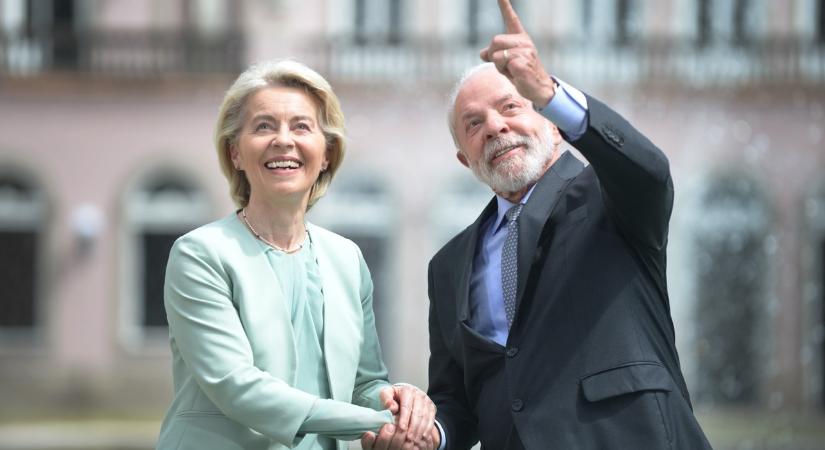 Dolgozik a sötét oldal