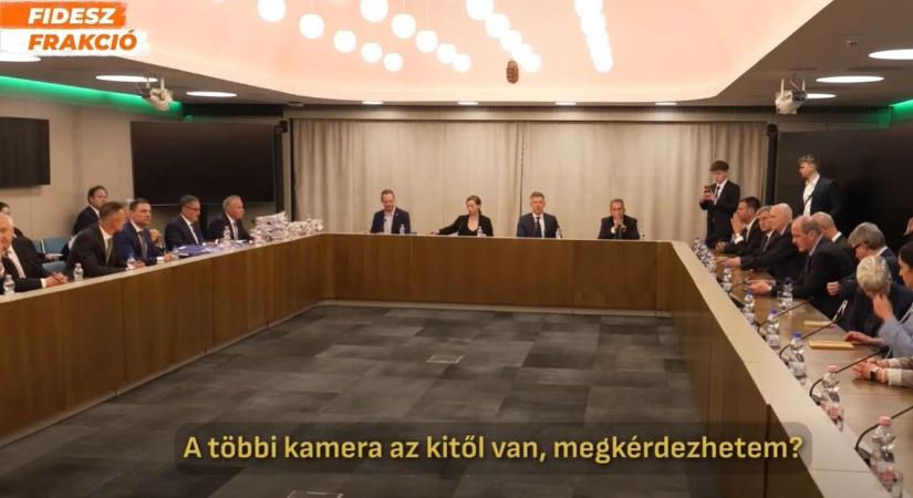 Kimaradt jelenetek a tegnapi átadás-átvételről – Magyar Péter most ismét lebukott