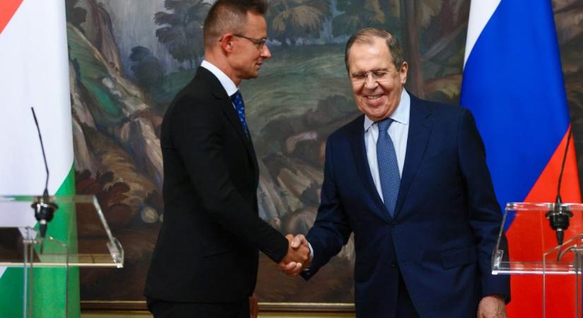 Észt színészek játszották újra Szijjártó és Lavrov telefonbeszélgetéseit