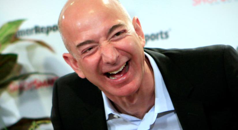 Valaki észrevette, hogy Jeff Bezos nevetése egyre gonoszabb lett, ahogy gazdagodott