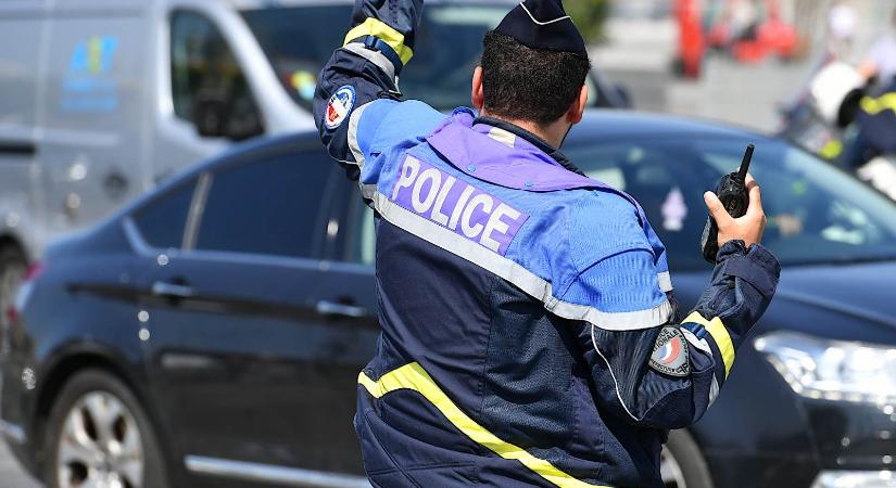 12 éve lejárt jogsival indult a rendőrségre, ott tartották