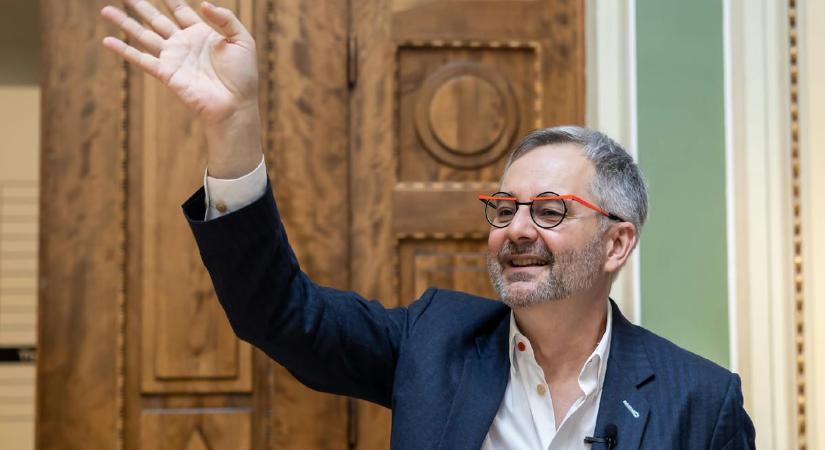 Barabási Albert-László vezércikke a Science-ben: Magyarország példát mutathat a világnak