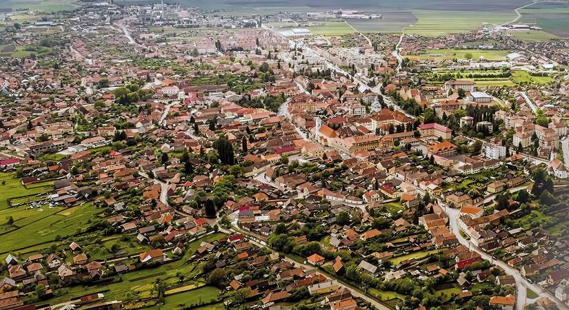 Utakra, közlekedésre és helyreállításokra költ idén Gyergyószentmiklós