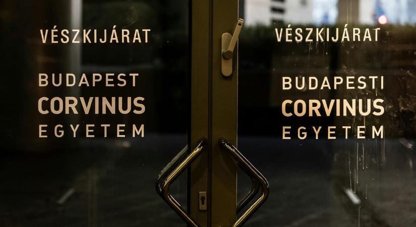 „A Corvinus nemzetközibb, mint valaha, a dolgozók fizetése pedig több mint duplájára nőtt” – az egyetem szerint eredményes volt a modellváltás