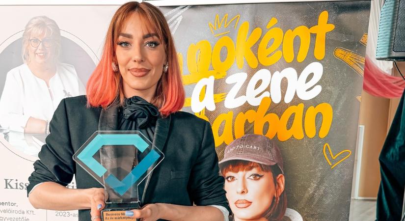 Horányi Juli öröme: először kapott szakmai díjat az X-Faktor felfedezettje