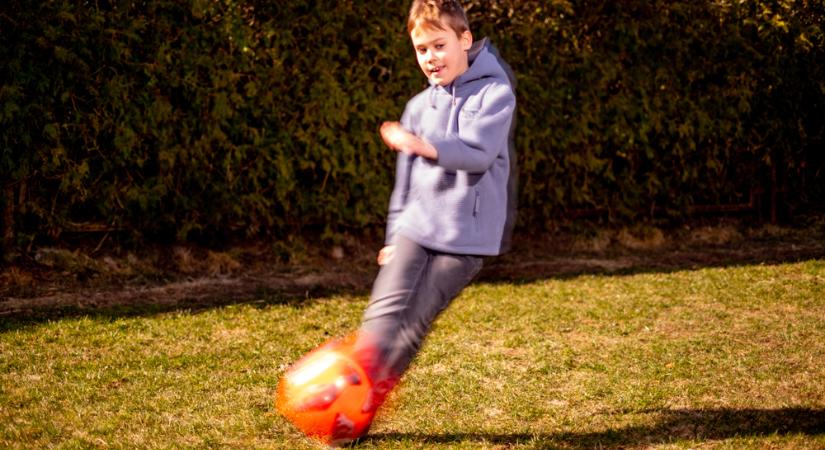 „Ezerszer elmondtam, hogy ne fújd azt a sípot!” – Ezért fogta rá a fegyverét a szomszédban focizó gyerekekre a debreceni Sándor
