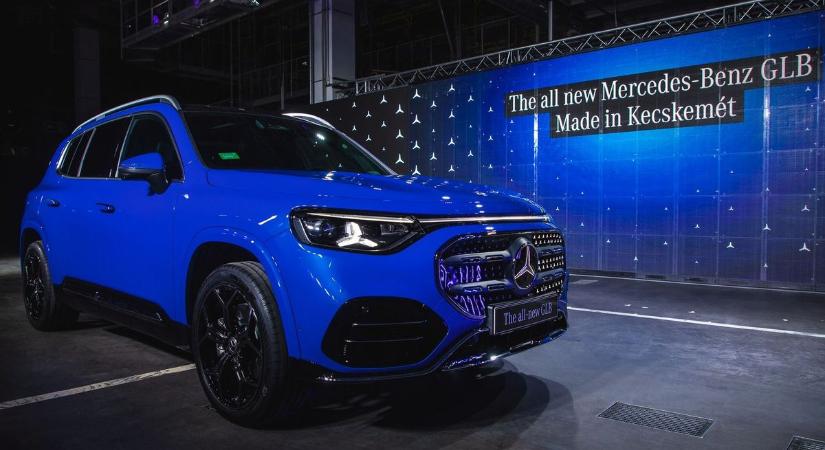 Több száz új dolgozó kell sürgősen a kecskeméti Mercedes-gyárba, beindult a toborzás: ebben a három vármegyében vadásszák a munkaerőt