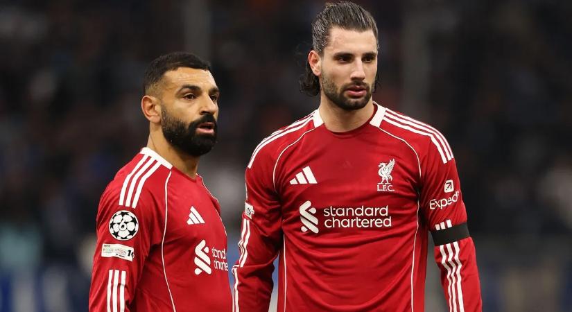 Arne Slot döntött Szoboszlaiékról, kispadra került a Liverpool sztárja