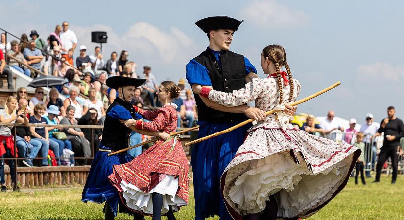 Pusztán ünnep: Országos Gulyásverseny és Pásztortalálkozó várja a közönséget a Hortobágyon