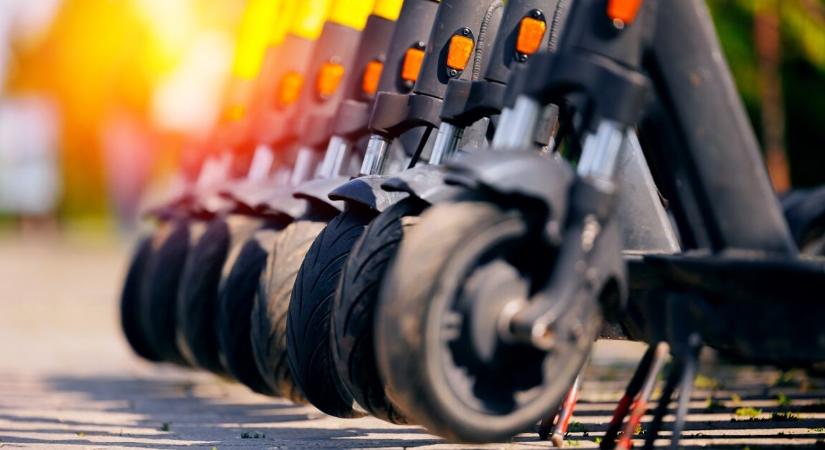 Akkorát esett egy 14 éves fiú az elektromos rollerrel, hogy kómába került