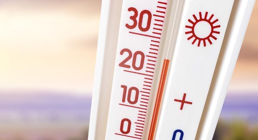 Azta, mégis visszatér a 26 fokos, csodás, nyárias idő. Pont ekkor ér ide