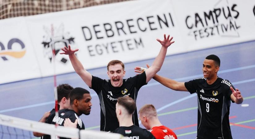 DEAC: sikerrel zárnák az évet a röplabdázók