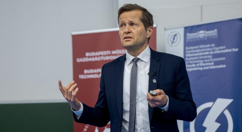 Reagált Krausz Ferenc alapítványa Magyar Péter bejelentésére, miszerint felbontják a korábbi 261 milliárd forintos szerződésüket