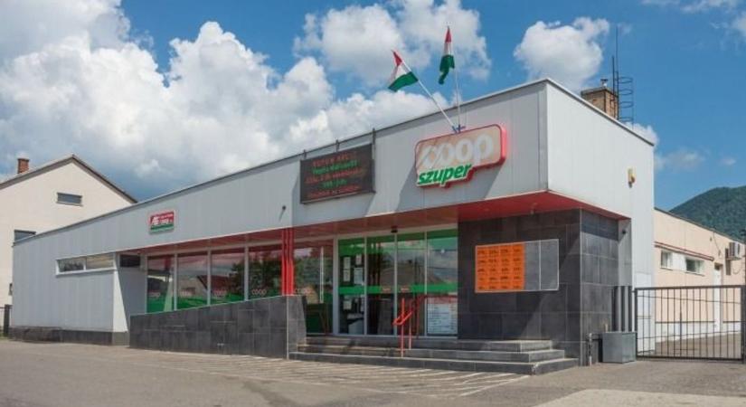Újra kinyitott Bélapátfalva legnagyobb élelmiszerüzlete