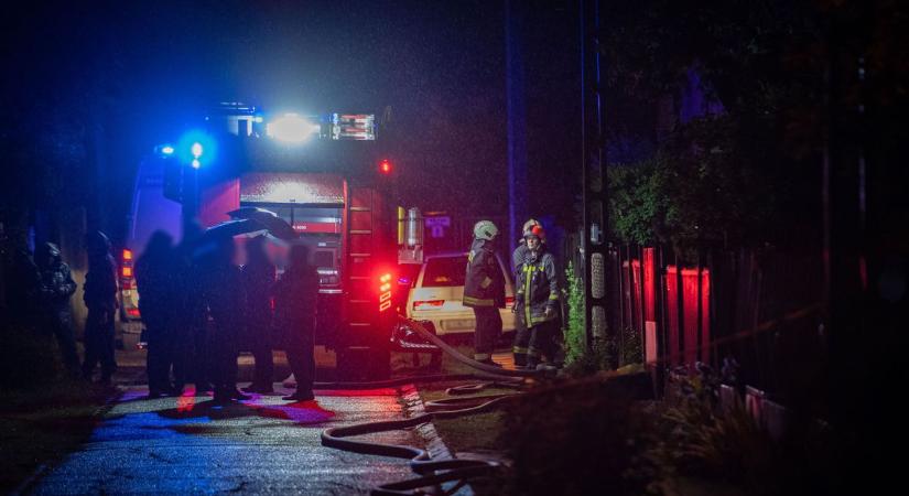 Halálos tűz volt Debrecenben, egy nő életét vesztette – fotókkal