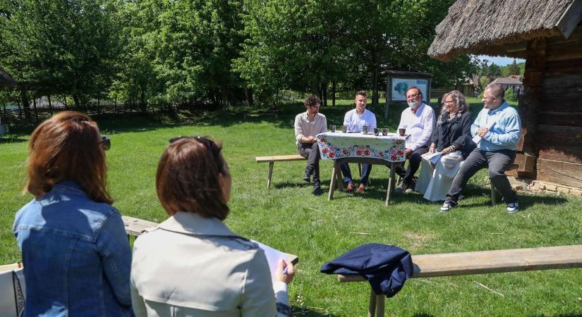 A Bohemian Betyars és Kollár-Klemencz László is érkezik: május 29-én startol az ÖkoPlusz Fesztivál a Vasi Skanzenben
