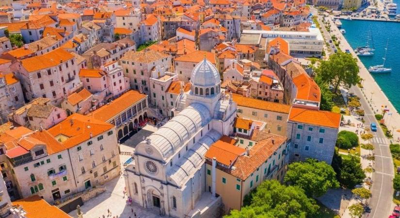 A háborútól az újjászületés csodájáig – Firenze és Verona dalmát "kistestvére"