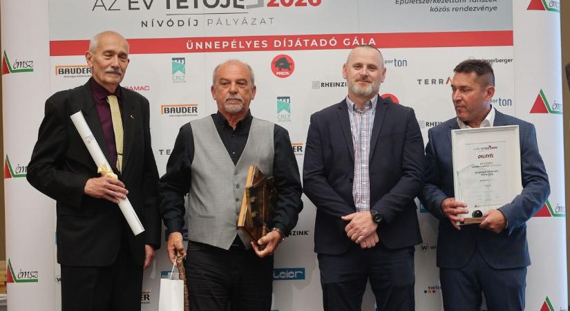 Soproni családi házzal nyertek Nívódíjat és Aranykalapács díjat