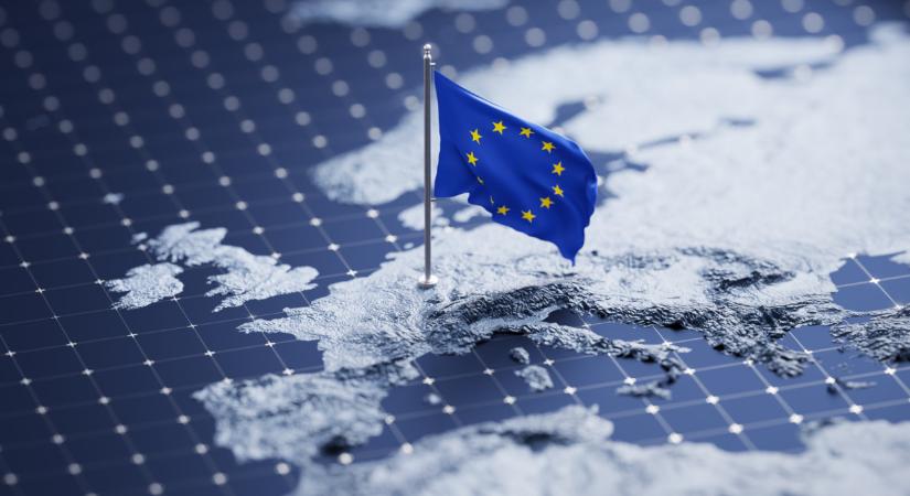 Súlyos figyelmeztetést adtak ki: egy orosz rakéta zuhan Európa felé