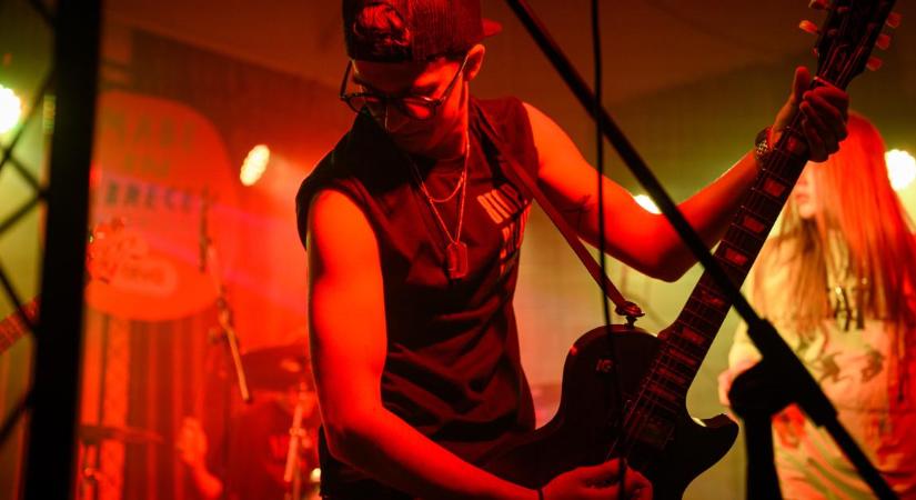 Üdv, jövő Tankcsapdái, nyílt nektek egy jó hely a debreceni Rocksuliban!