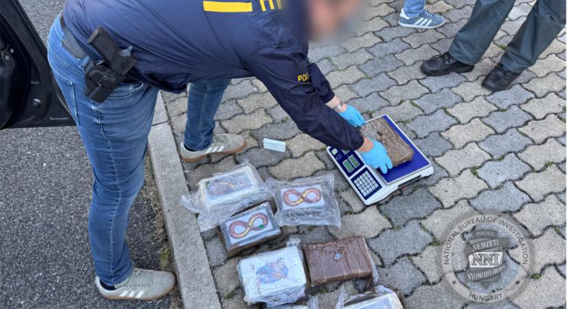 Tíz kiló kokainnal bukott le a szerb sofőr a magyar határon