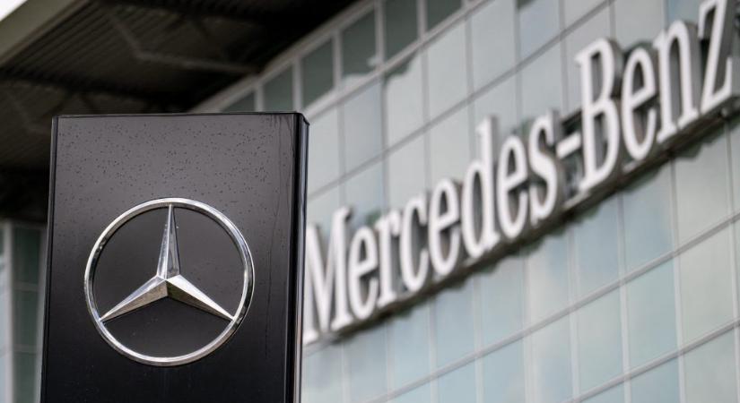 A Mercedes-Benz fontolgatja a belépést a védelmi piacra