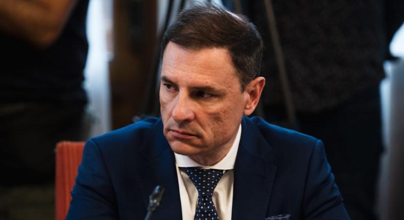 „Az lesz, Bence, hogy vége a Fidesznek, jó?” – felháborodott Fidesz-szavazó osztotta ki Tuzson Bencét egy lakossági fórumon