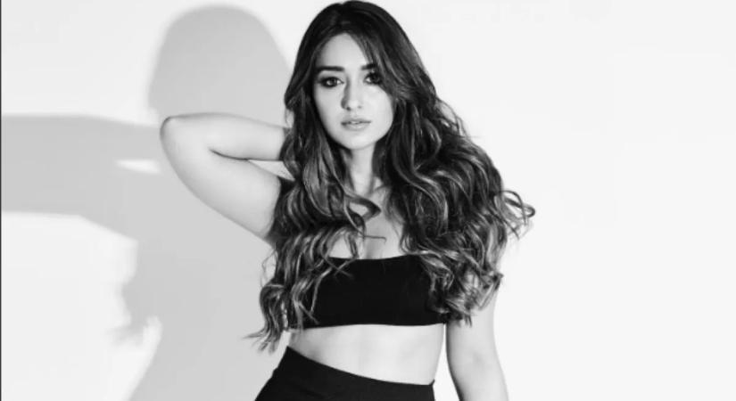 Ileana D'Cruz, a portugál-indiai színésznő leginkább bikinifelsőben mutogatja egzotikus testrészeit – szexi galéria